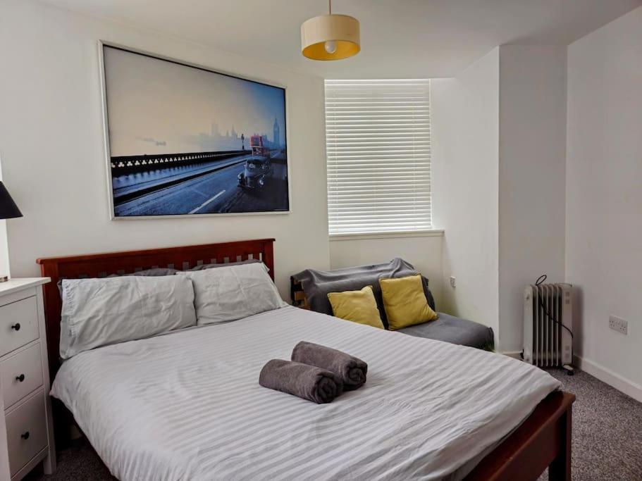 2 Bedroom Modern Stylish Apt In Glasgow City Centre — Photos 3