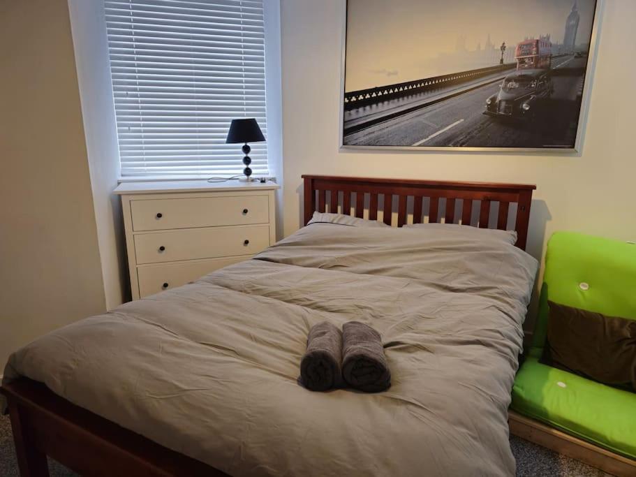 2 Bedroom Modern Stylish Apt In Glasgow City Centre — Photos 2